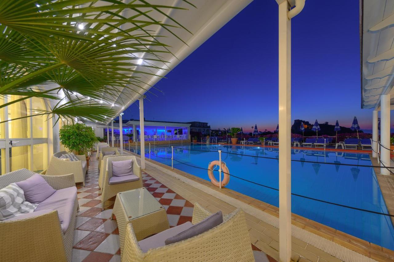 Hotel Parco Cartaromana Ischia Exterior photo