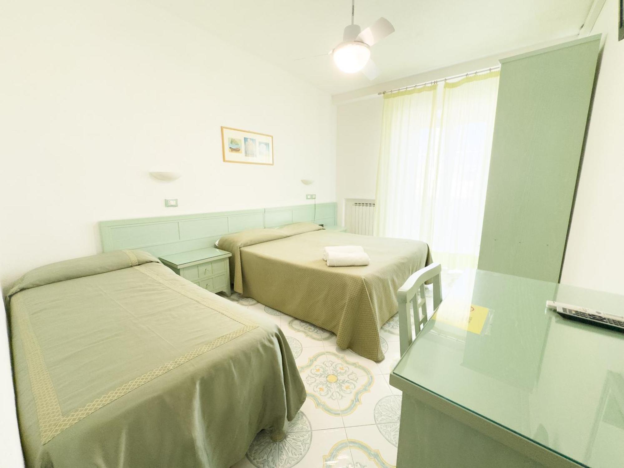 Hotel Parco Cartaromana Ischia Exterior photo